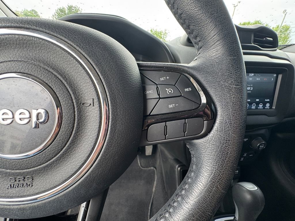 Used 2020 Jeep Renegade Altitude FWD image 22