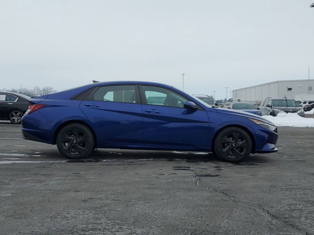 Used 2021 Hyundai Elantra SEL w/ Convenience Package image 8