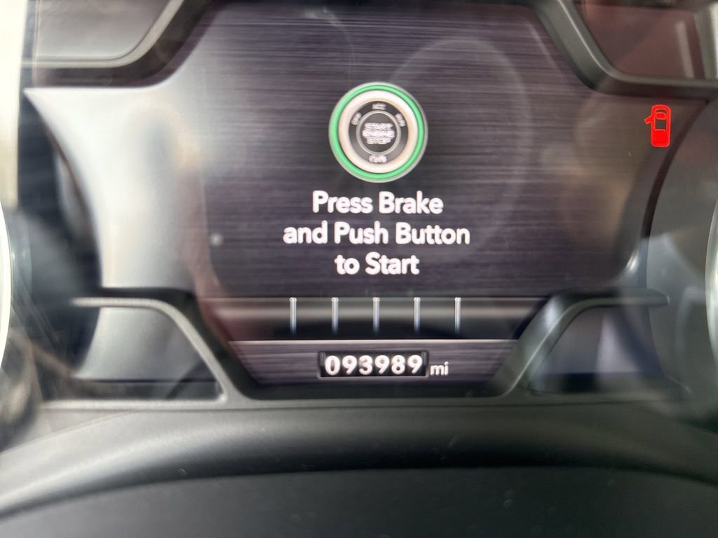 Used 2020 RAM 1500 Laramie AWD/4WD image 6