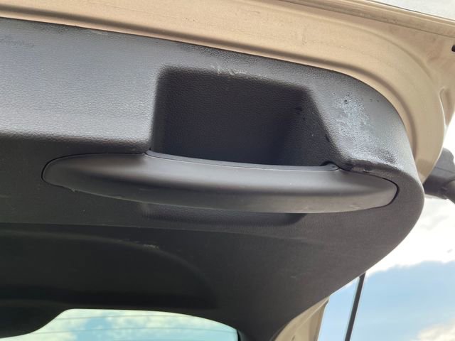 Used 2017 Ford Escape SE w/ SE Leather Comfort Package image 29