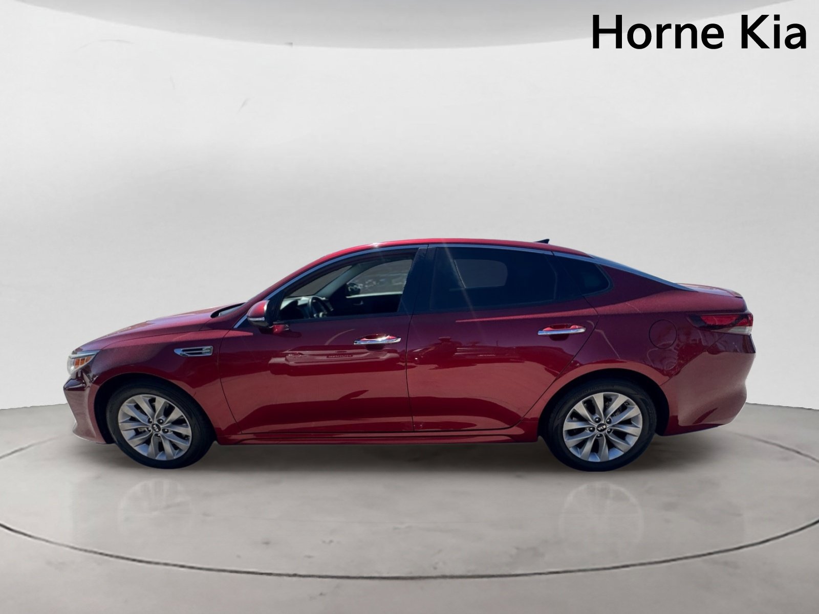 Used 2018 Kia Optima S w/ Panoramic Sunroof Package FWD image 6
