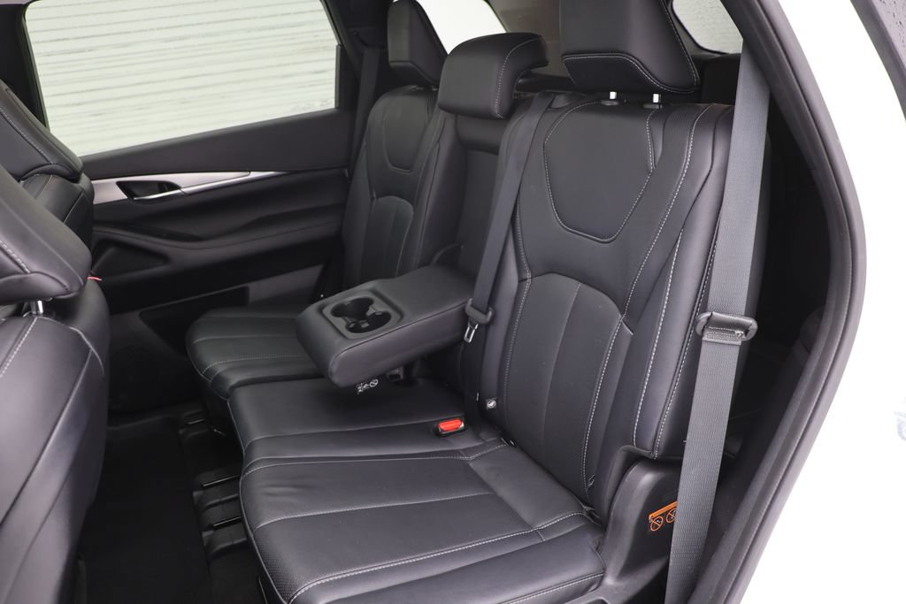 Used 2024 INFINITI QX60 Luxe AWD/4WD image 14