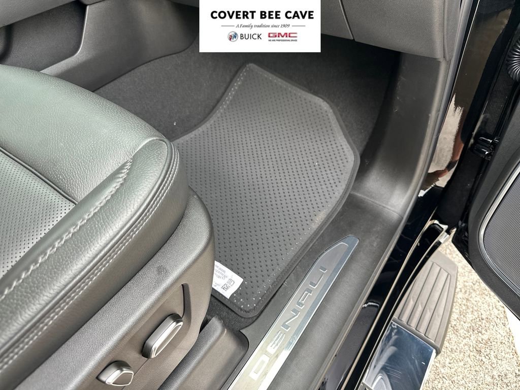 Used 2025 GMC Sierra 1500 Denali w/ Technology Package image 37