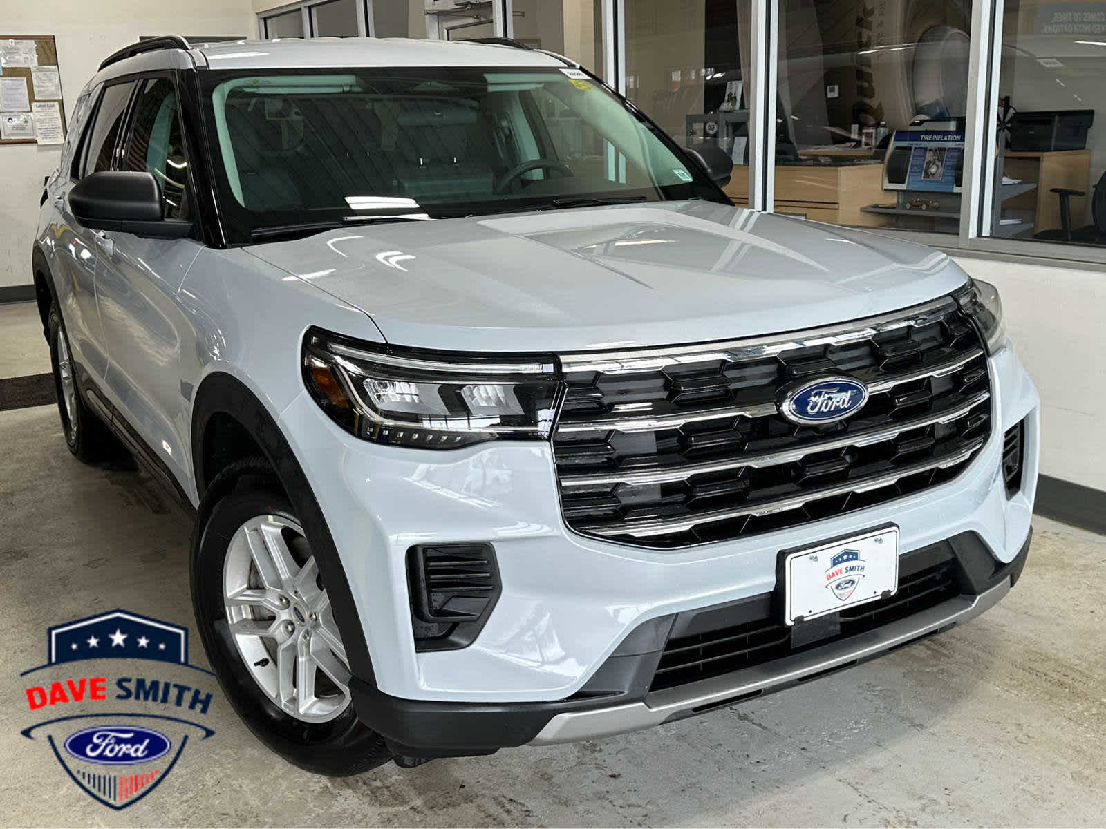 New 2026 Ford Explorer Active image 2