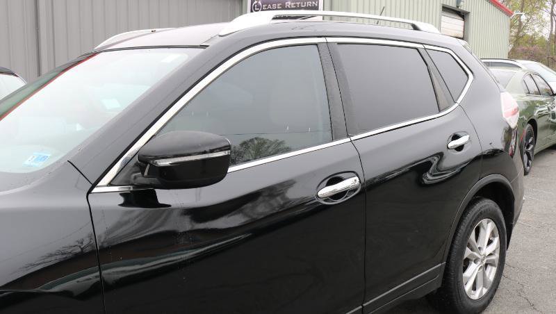 Used 2015 Nissan Rogue SV image 5