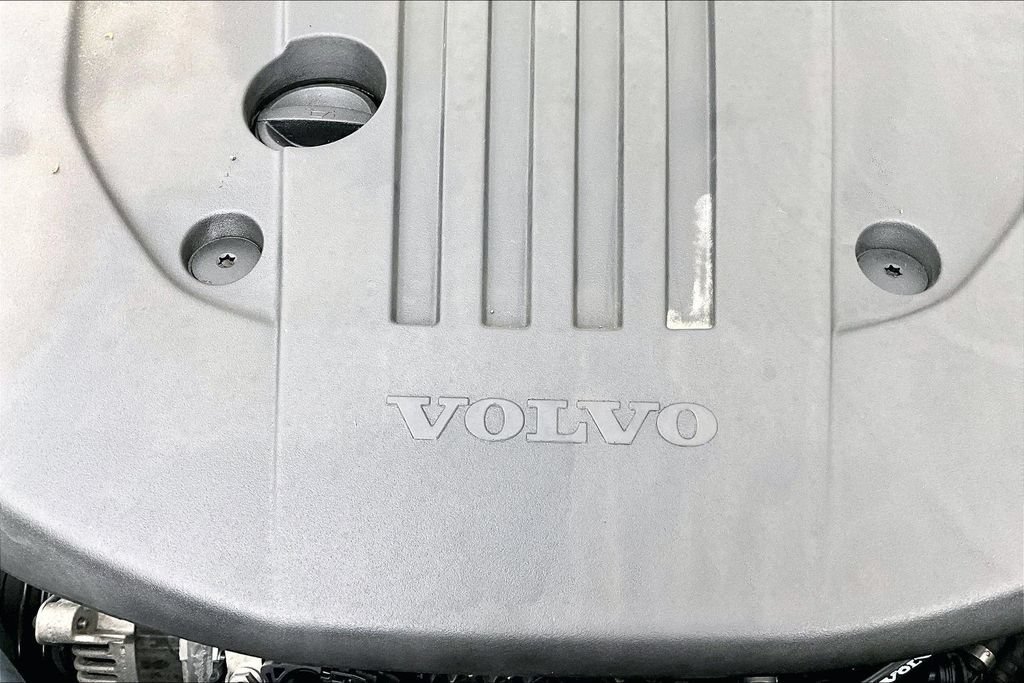 Certified 2023 Volvo S60 B5 Plus w/ Climate Package AWD/4WD image 43