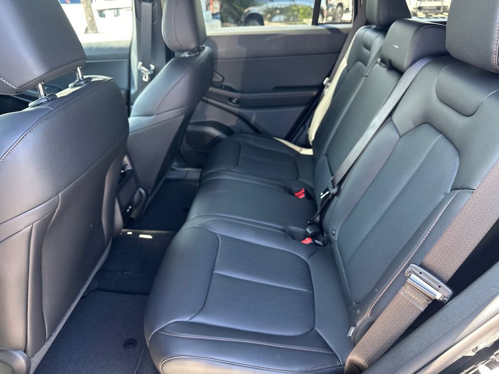 New 2026 Jeep Cherokee Limited AWD/4WD image 32