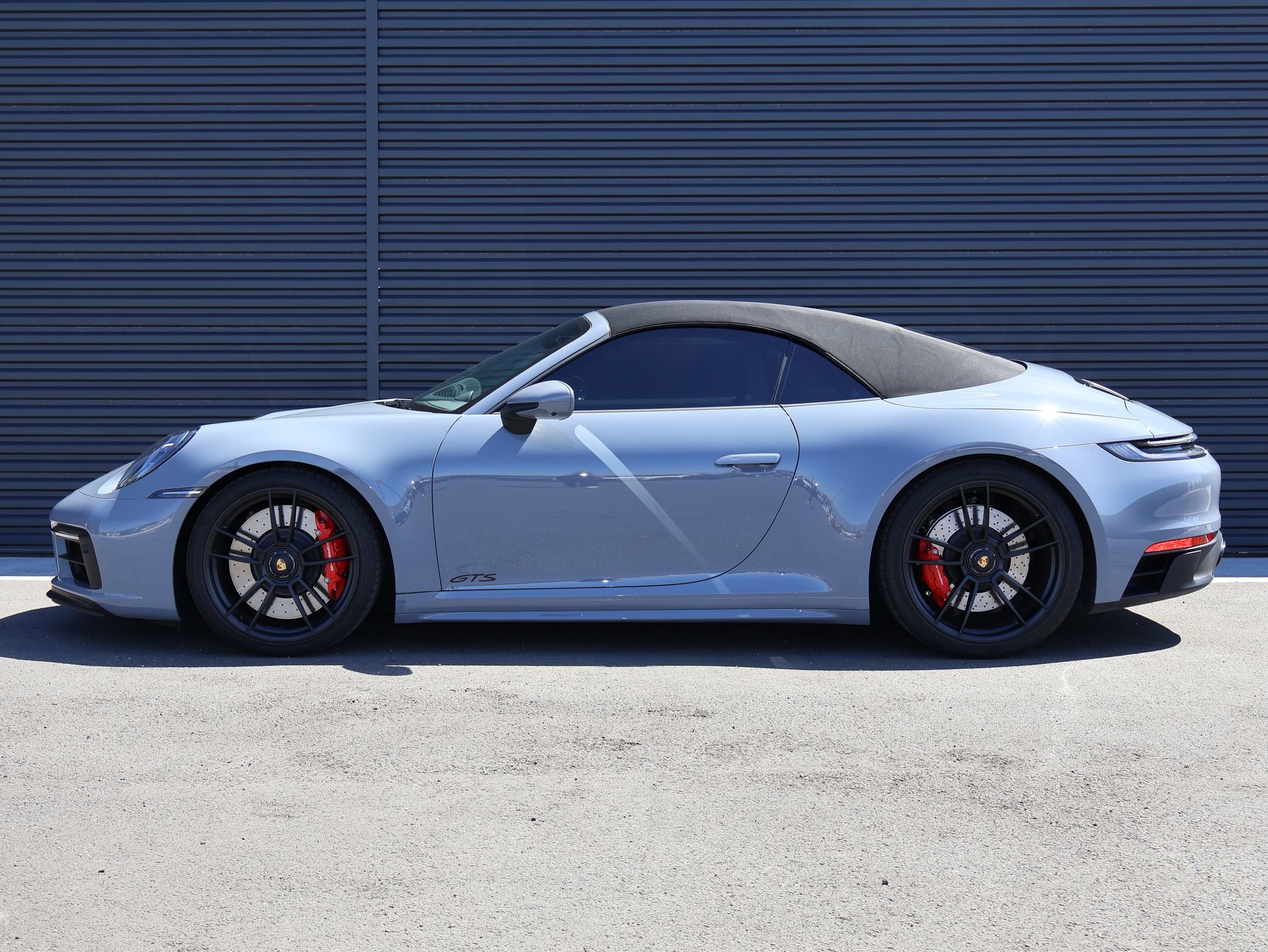 Used 2023 Porsche 911 Carrera GTS RWD image 2