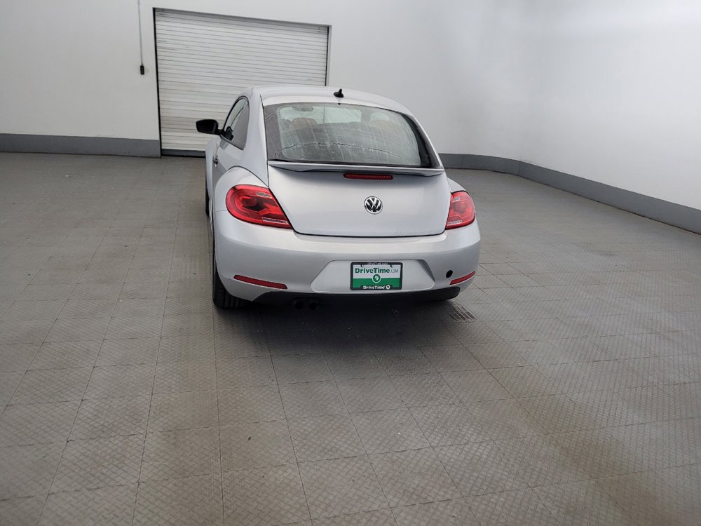 Used 2015 Volkswagen Beetle 1.8T Classic FWD image 6