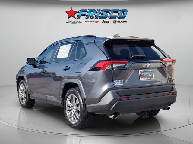 Used 2019 Toyota RAV4 XLE Premium FWD image 5