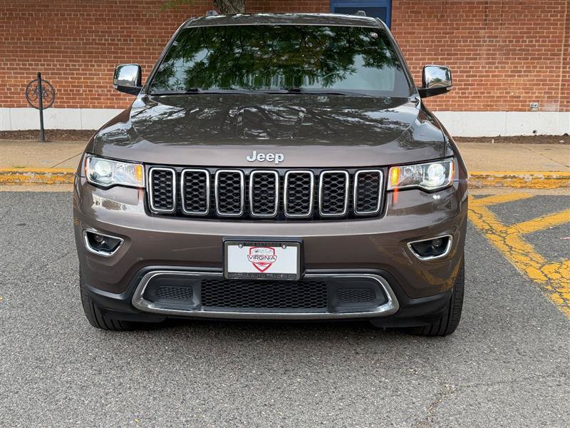 Used 2017 Jeep Grand Cherokee Limited AWD/4WD image 4