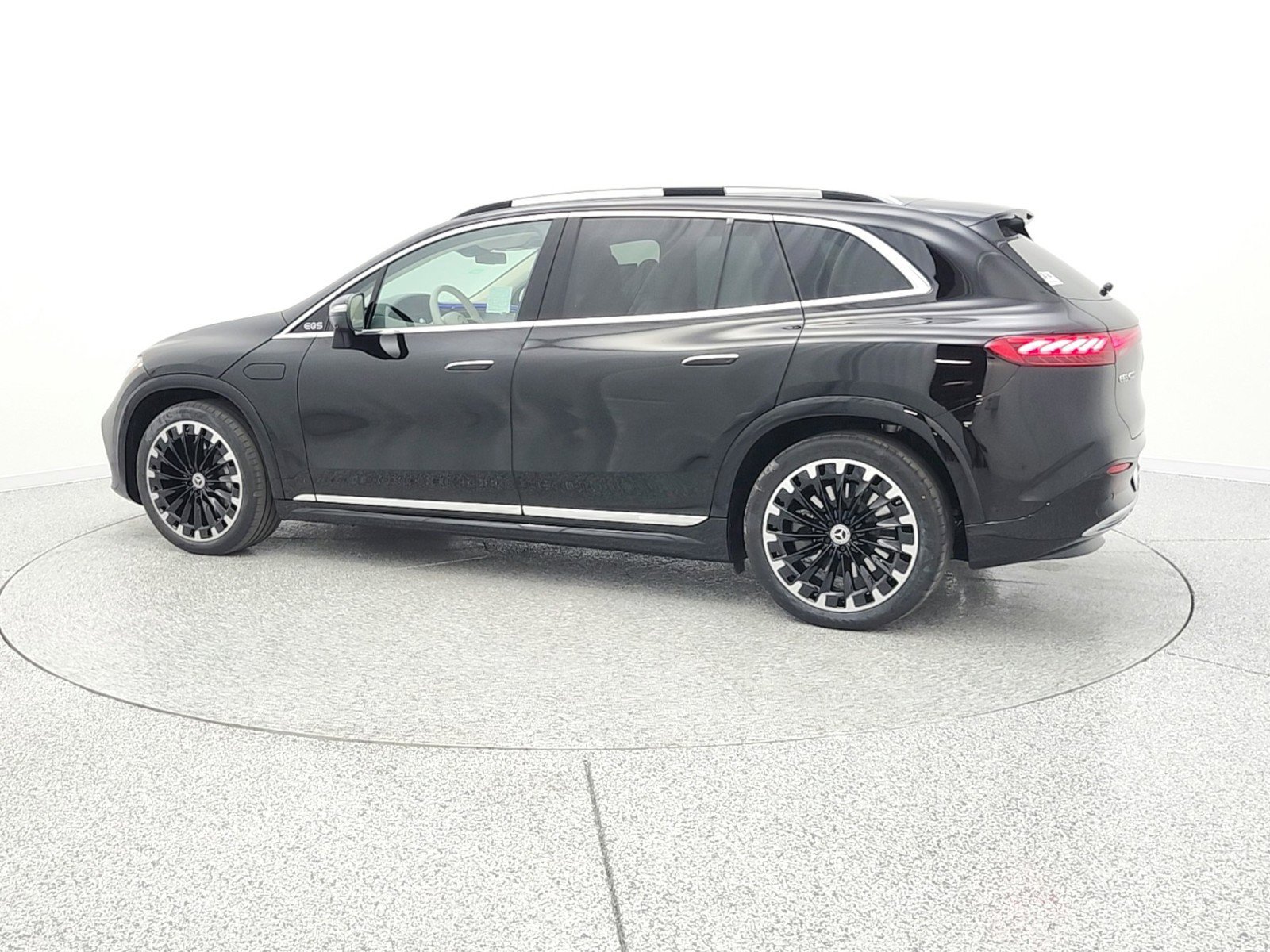 New 2026 Mercedes-Benz EQS 400 4MATIC SUV image 3