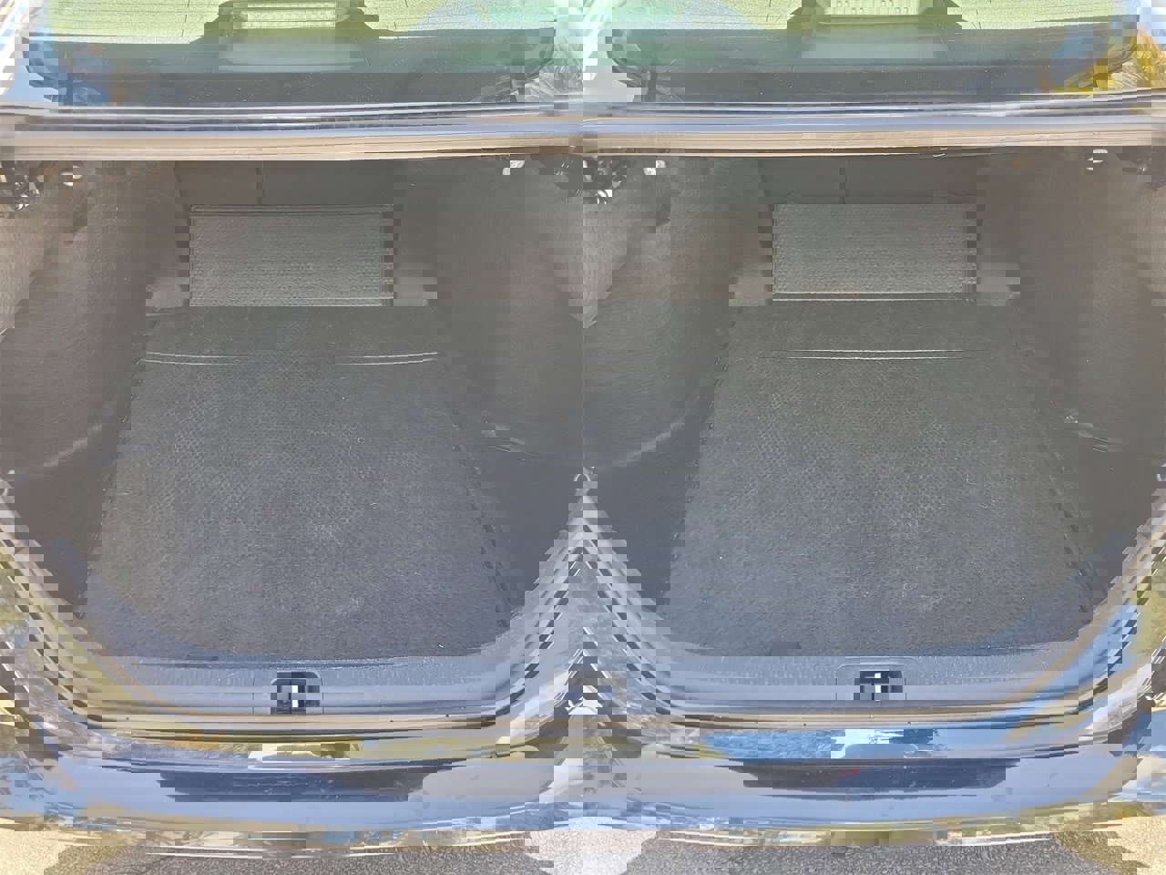 Used 2025 Toyota Camry LE image 8