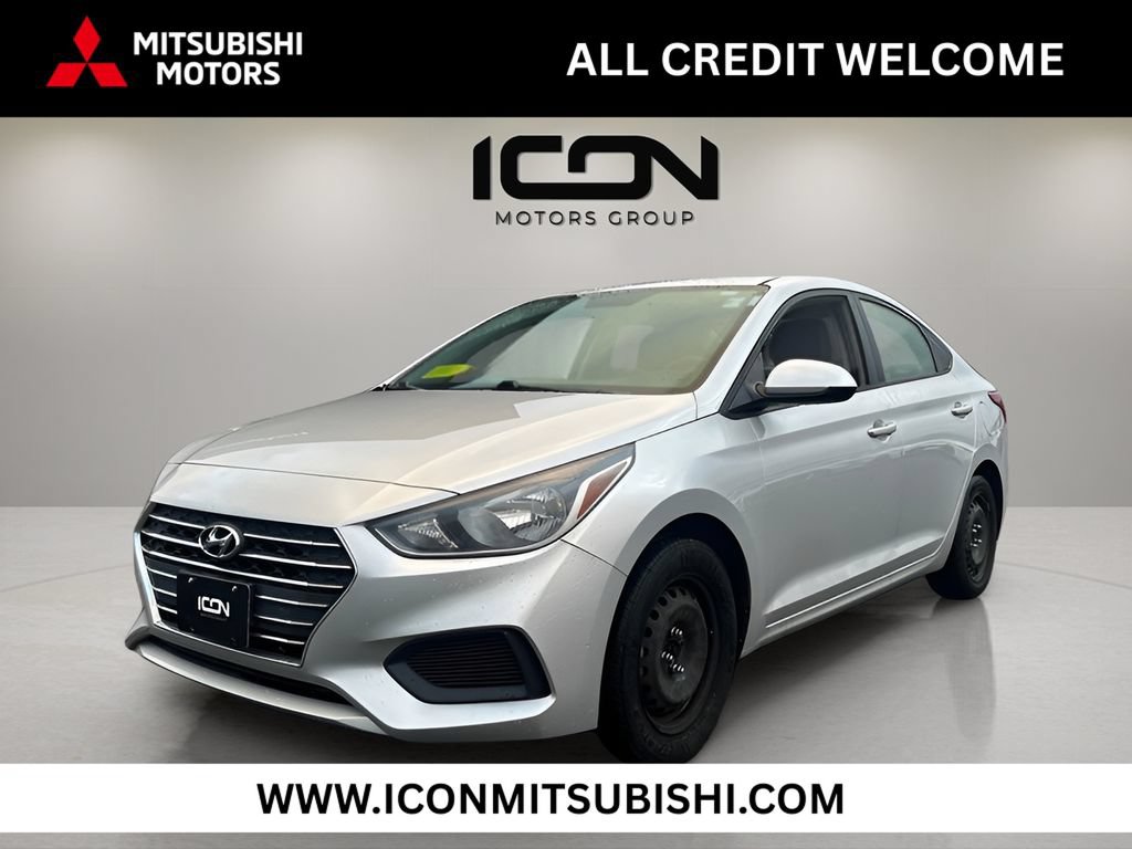 Used 2021 Hyundai Accent SE FWD image 1