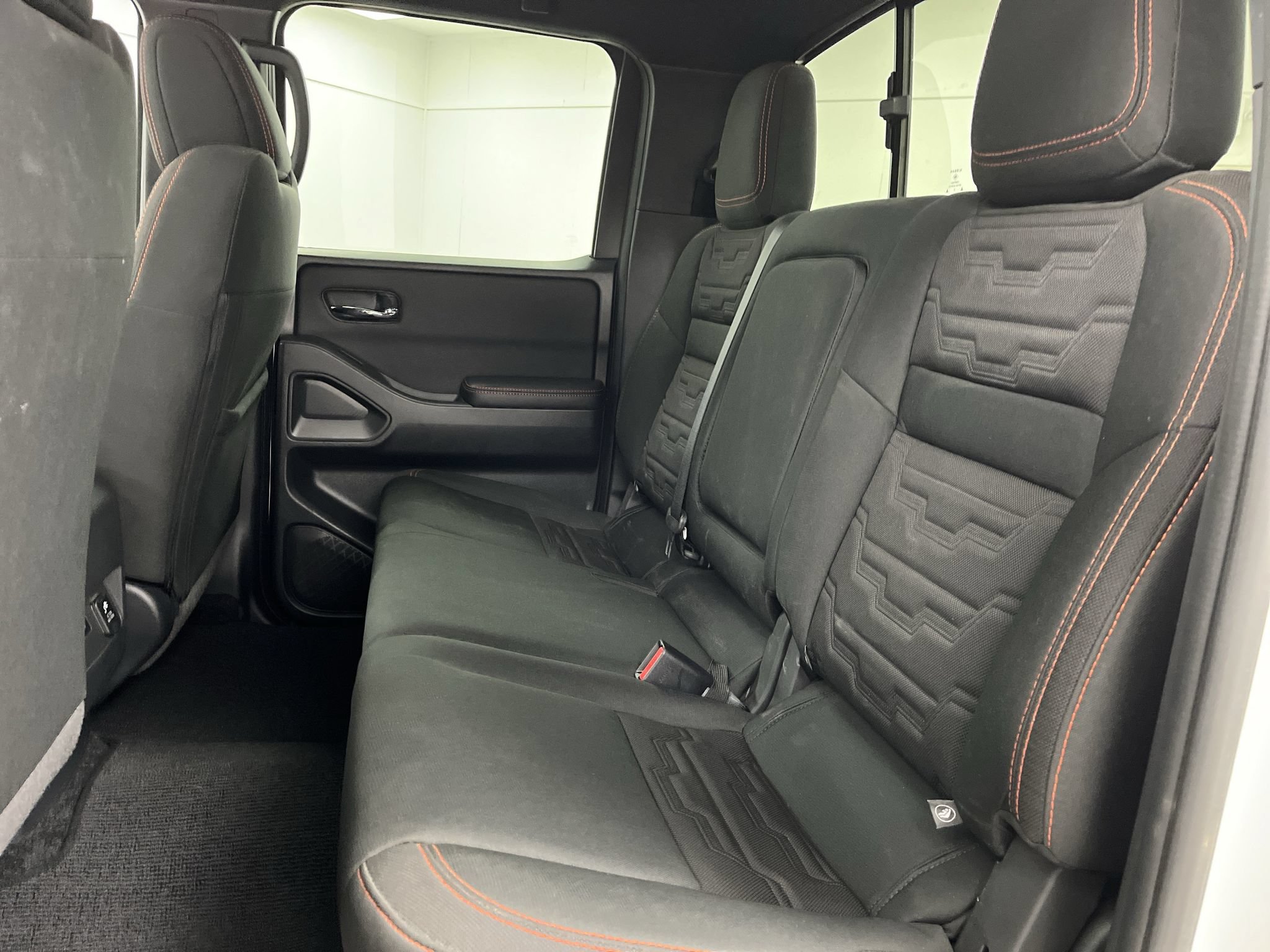 Used 2025 Nissan Frontier Pro-X w/ Pro Convenience Package RWD image 16