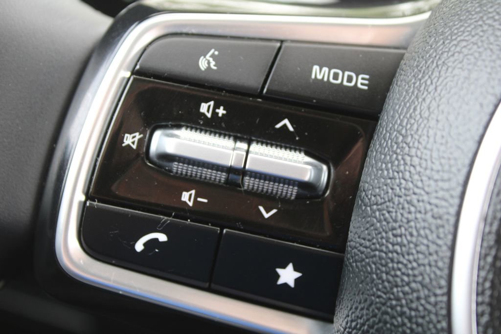 Certified 2024 Kia Sorento SX image 28