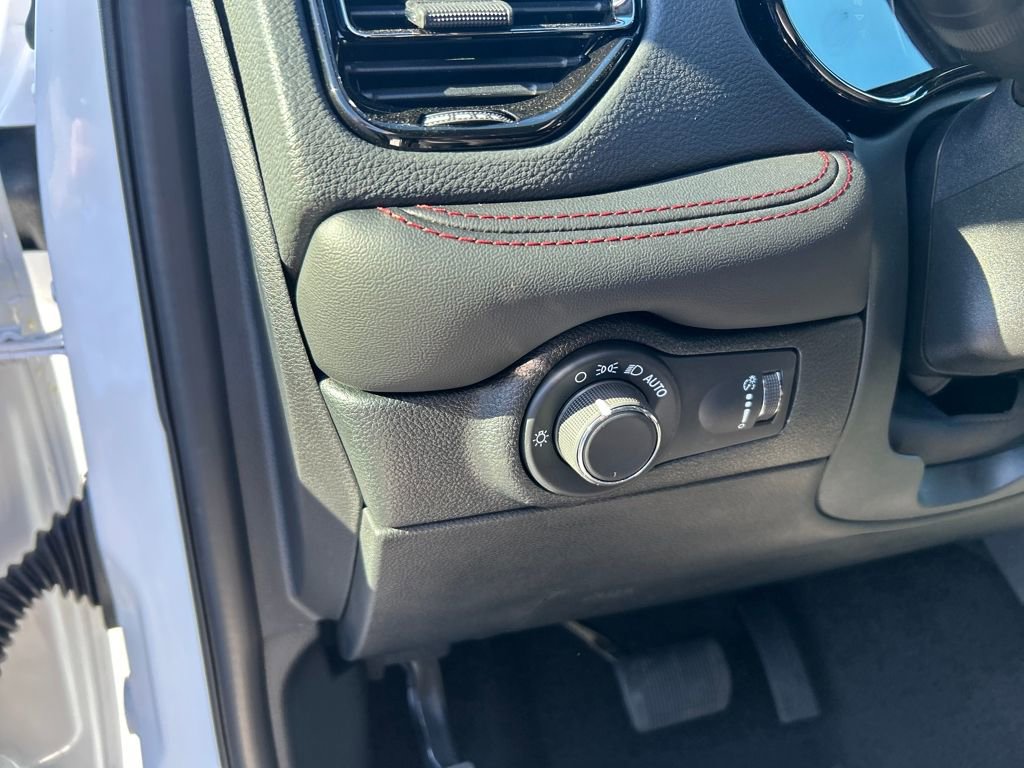 New 2026 Dodge Durango GT image 13