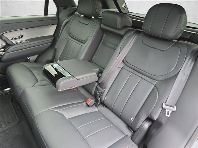 New 2026 Land Rover Range Rover Sport Dynamic SE AWD/4WD image 14