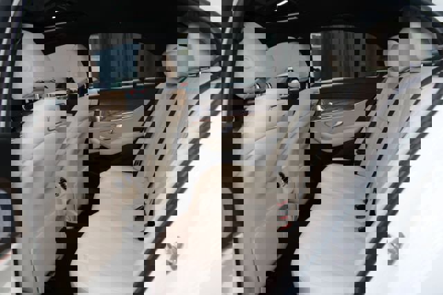 Used 2018 Mercedes-Benz E 300 4MATIC w/ Premium 1 Package image 23