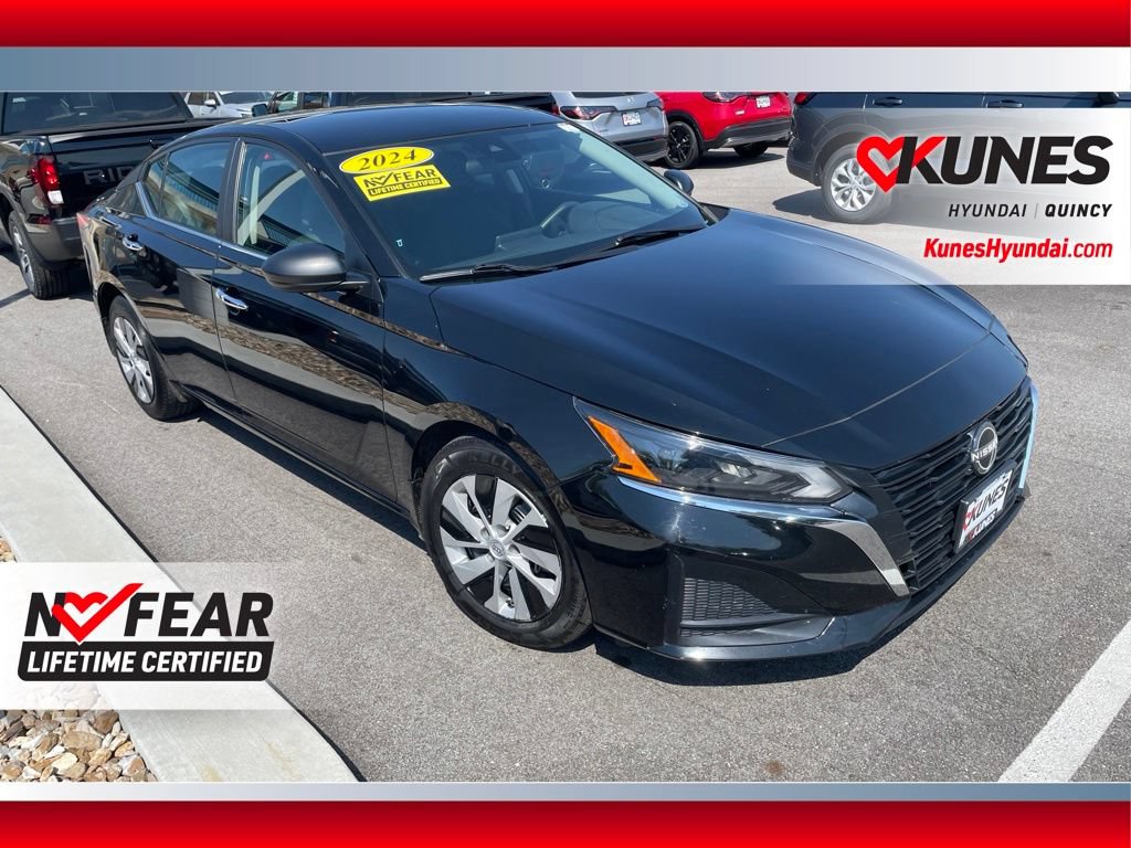 Used 2024 Nissan Altima 2.5 S FWD image 1