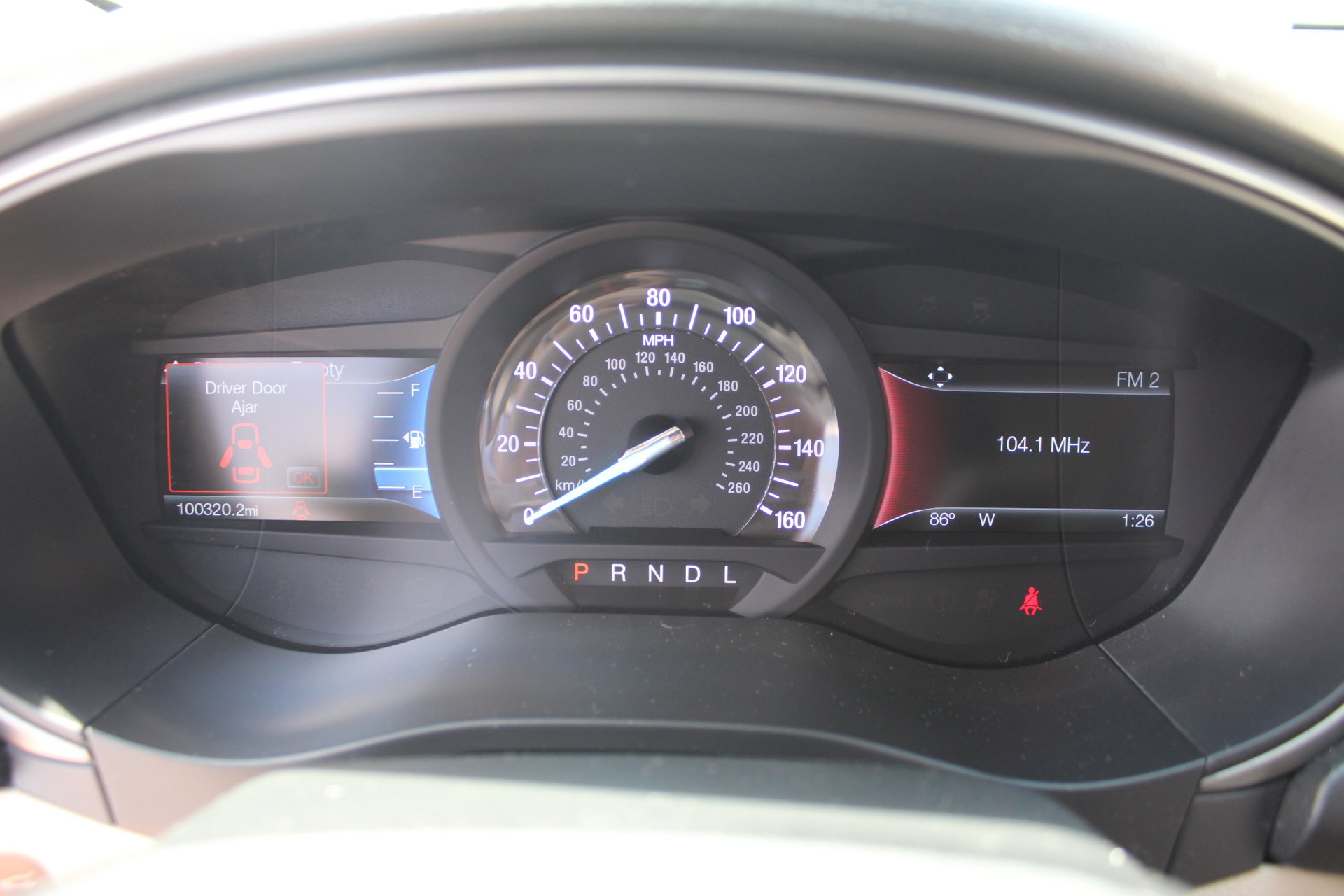 Used 2018 Ford Fusion SE w/ Fusion SE Technology Package image 18