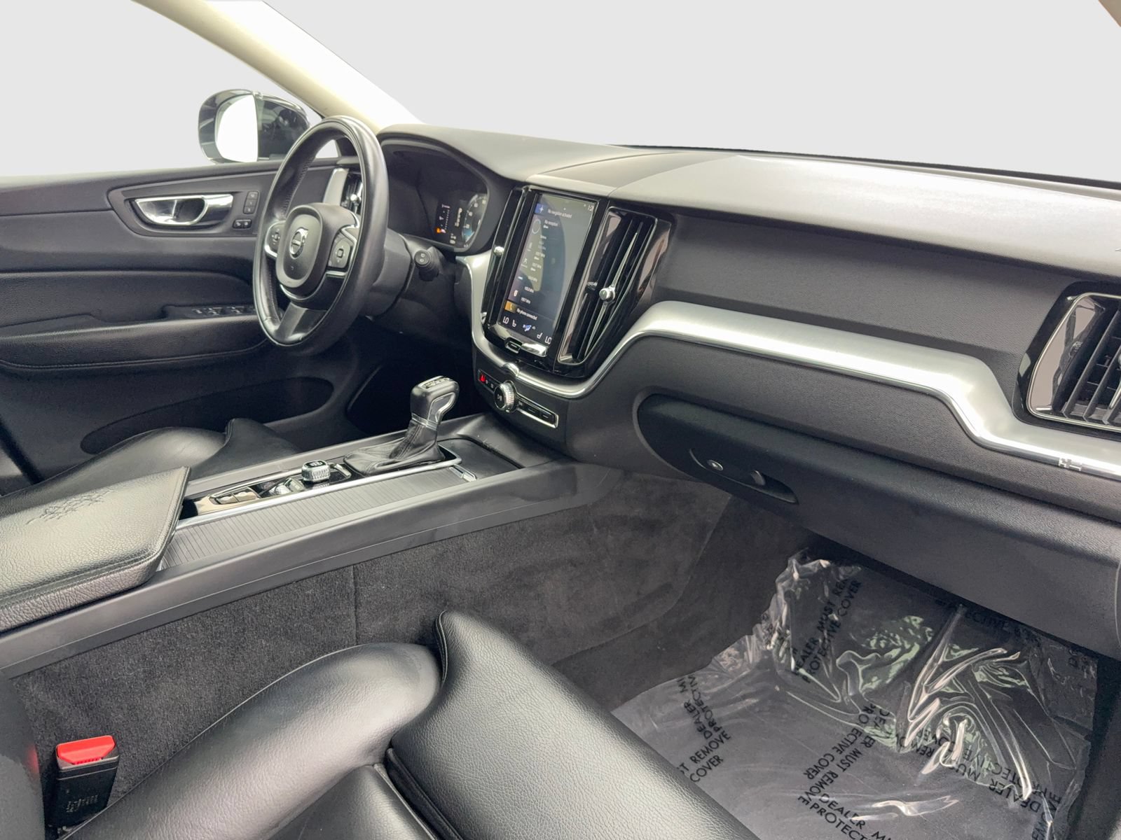 Used 2019 Volvo XC60 T5 Momentum w/ Premium Package AWD/4WD image 41