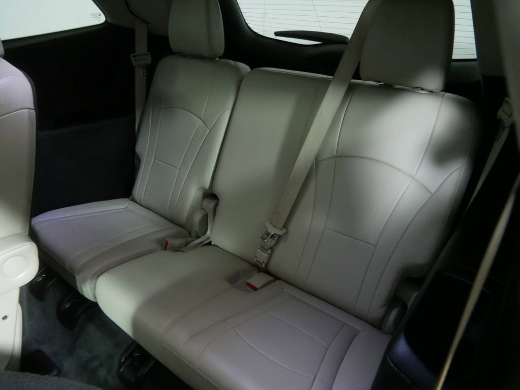 Used 2021 Buick Enclave Essence w/ Sound and Sites Package AWD/4WD image 21