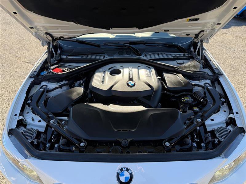 Used 2018 BMW 230i Convertible image 21