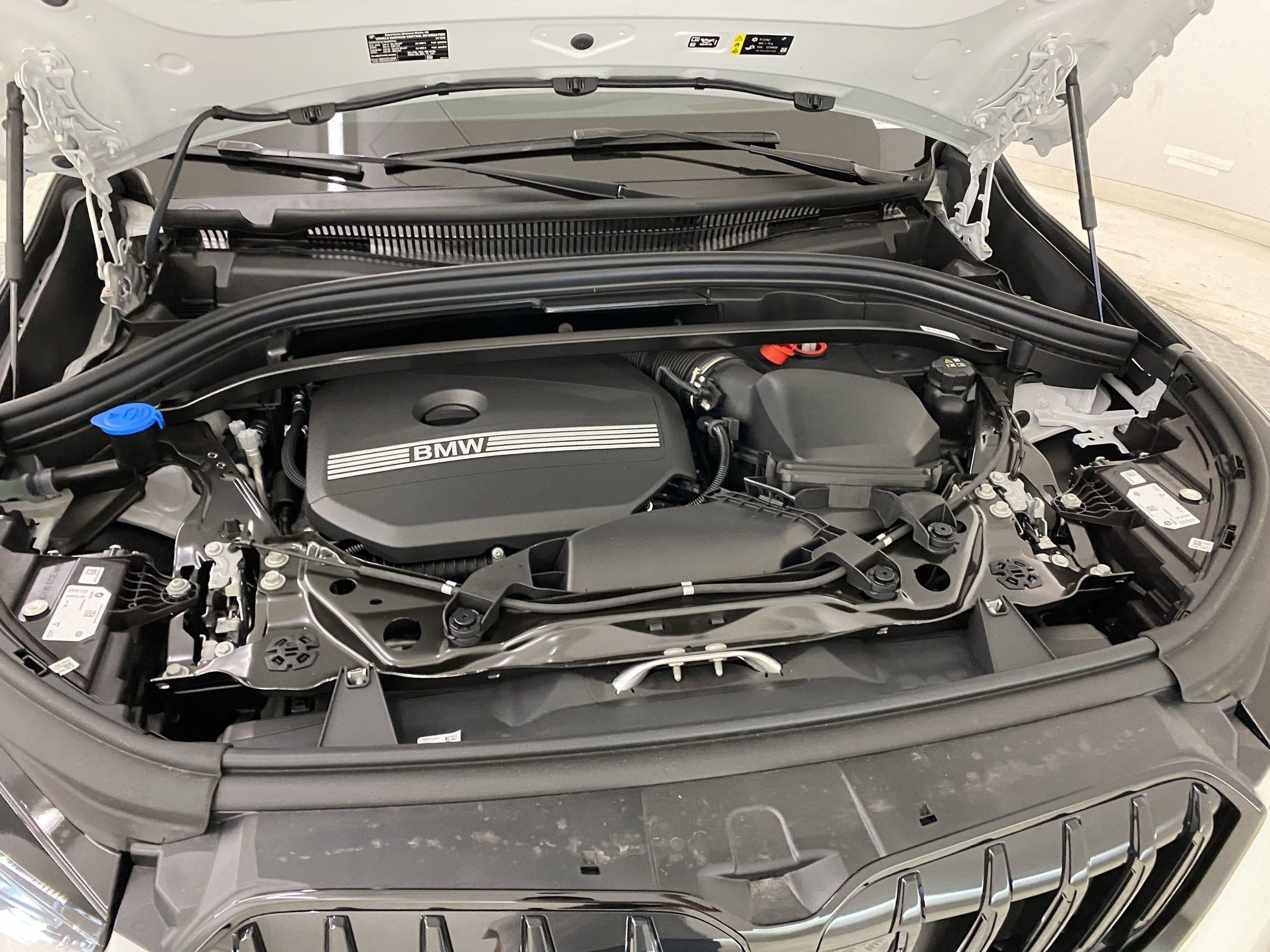 Used 2025 BMW X1 xDrive28i w/ Premium Package image 29
