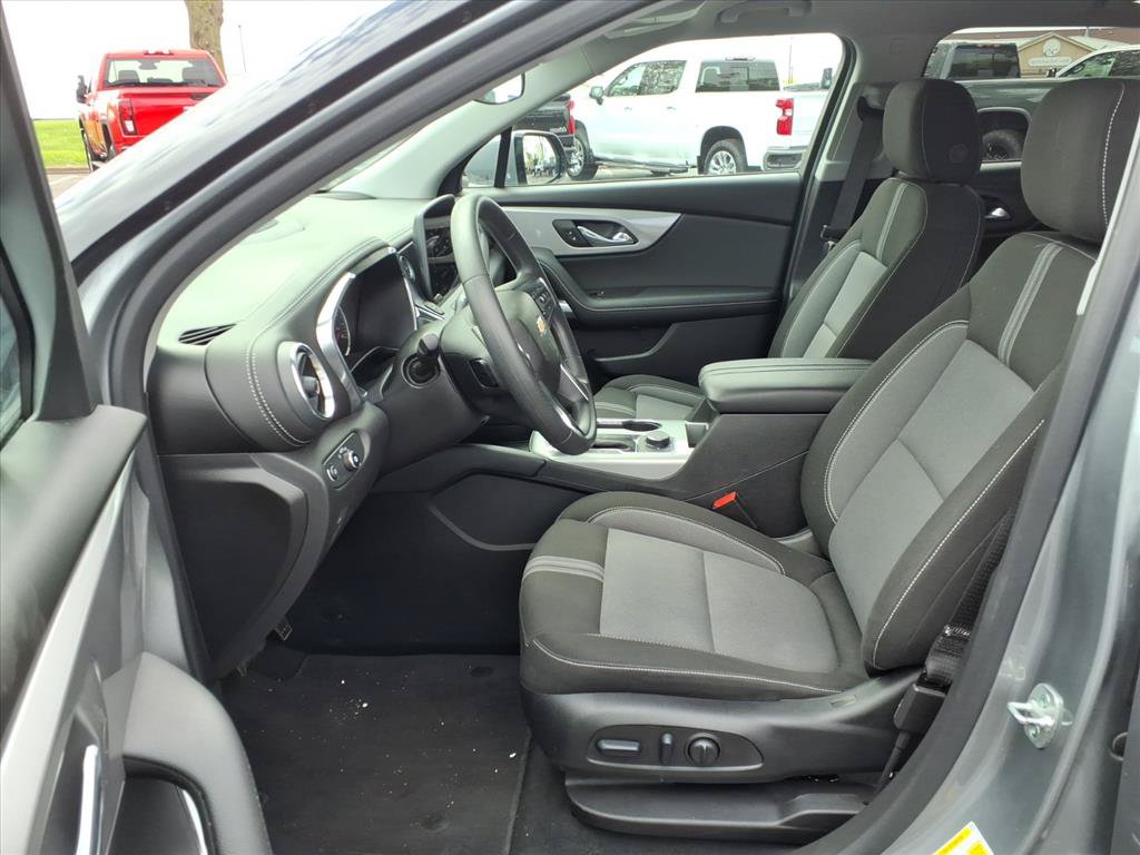Used 2025 Chevrolet Blazer LT AWD/4WD image 25