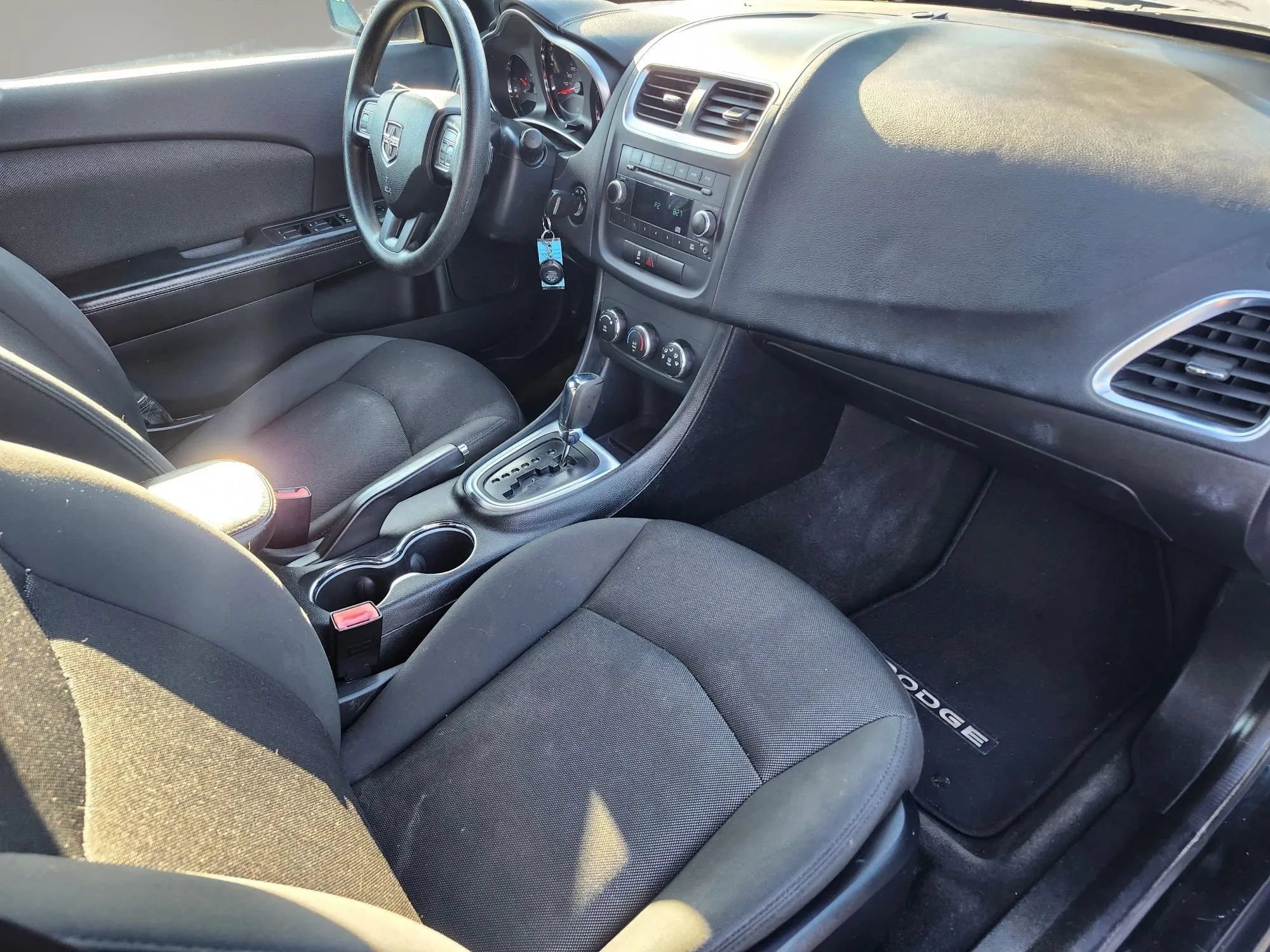 Used 2012 Dodge Avenger SE FWD image 19