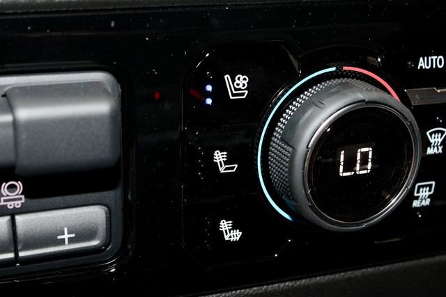 Used 2025 Chevrolet Silverado 1500 High Country w/ Technology Package image 5