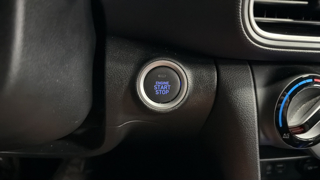 Used 2020 Hyundai Kona SEL FWD image 23
