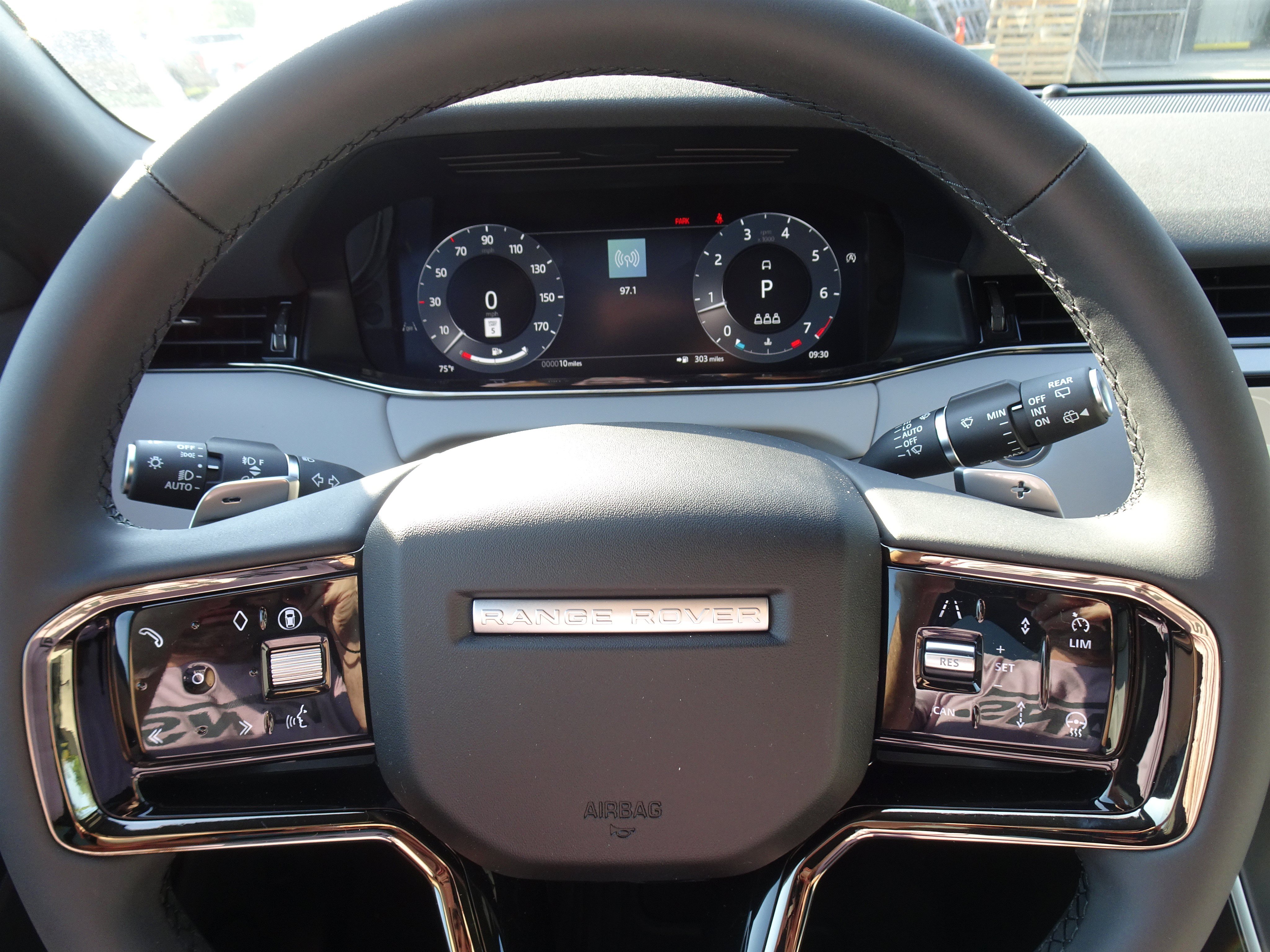 New 2026 Land Rover Range Rover Evoque S AWD/4WD image 24