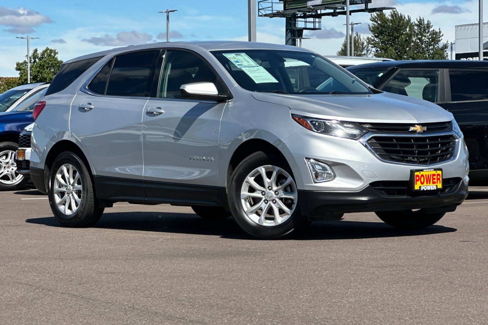 Used 2018 Chevrolet Equinox LT FWD image 2