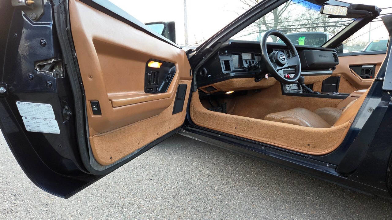 Used 1989 Chevrolet Corvette Convertible RWD image 27