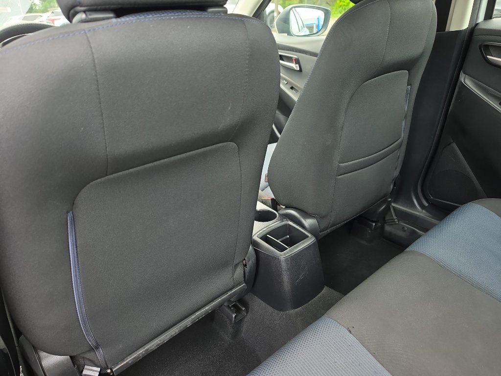 Used 2019 Toyota Yaris LE FWD image 17