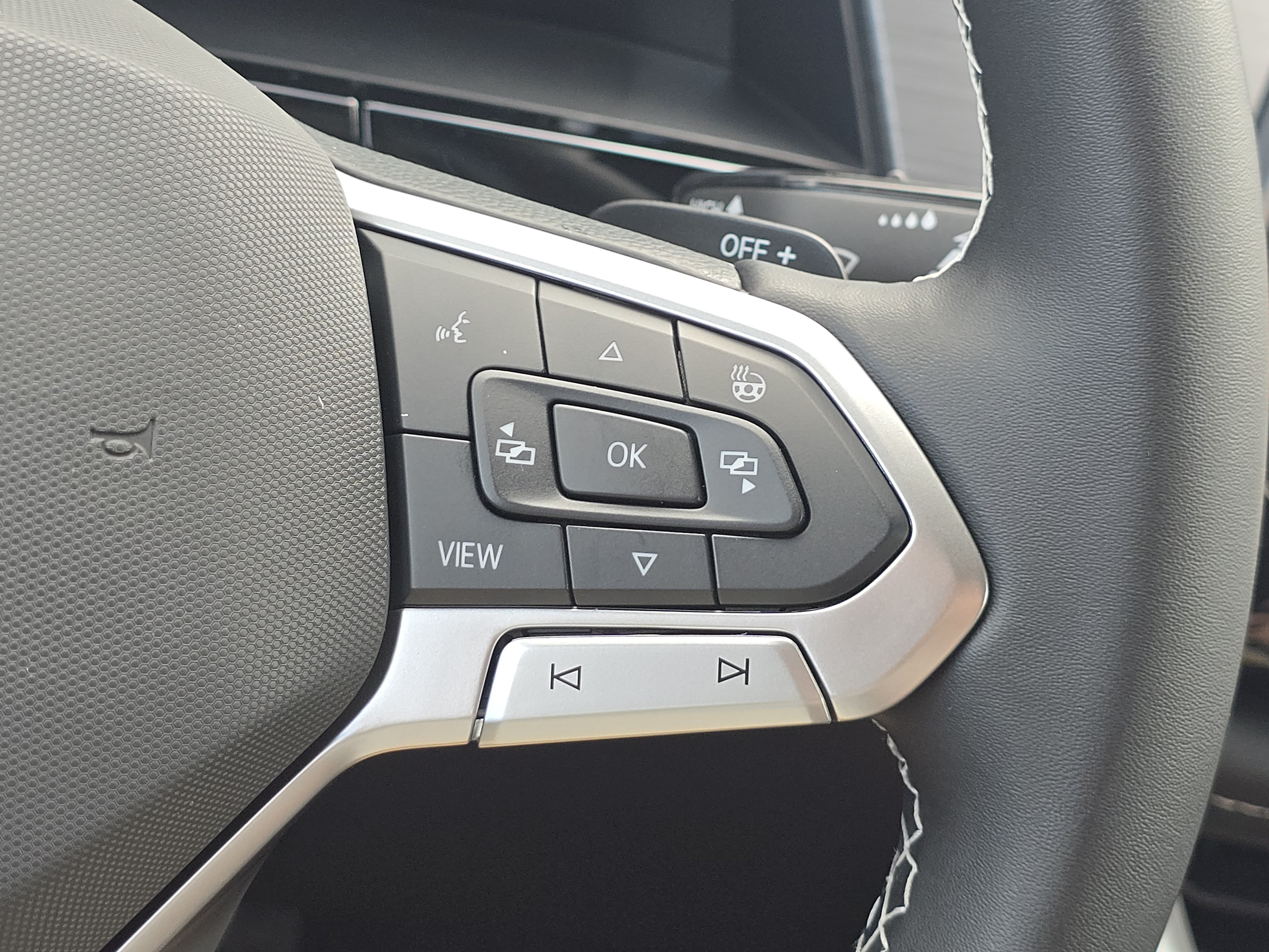 New 2026 Volkswagen Atlas Cross Sport SE AWD/4WD image 25