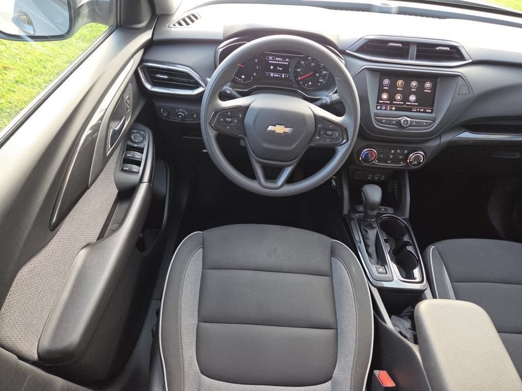 Used 2023 Chevrolet TrailBlazer LT AWD/4WD image 22
