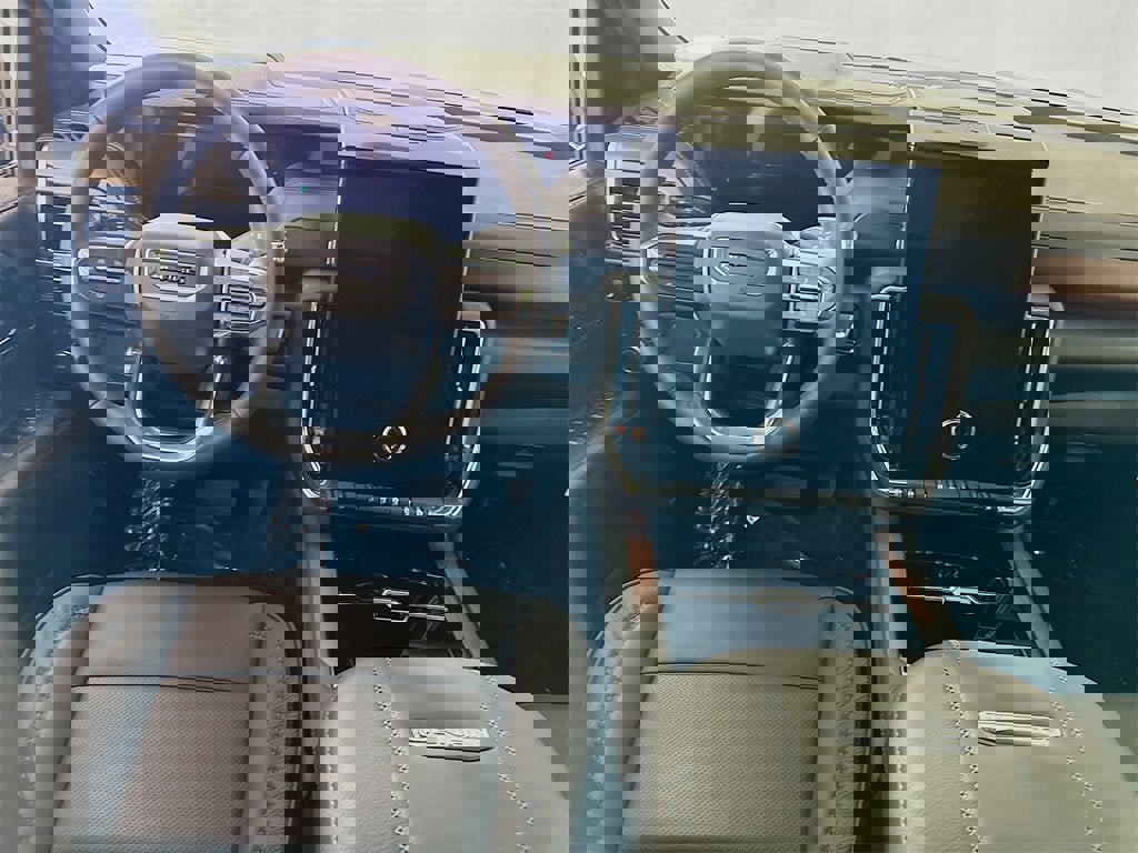 New 2026 GMC Yukon Denali w/ Sun & Power Step Package image 2