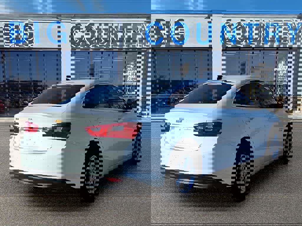 Used 2024 Chevrolet Malibu LS image 4