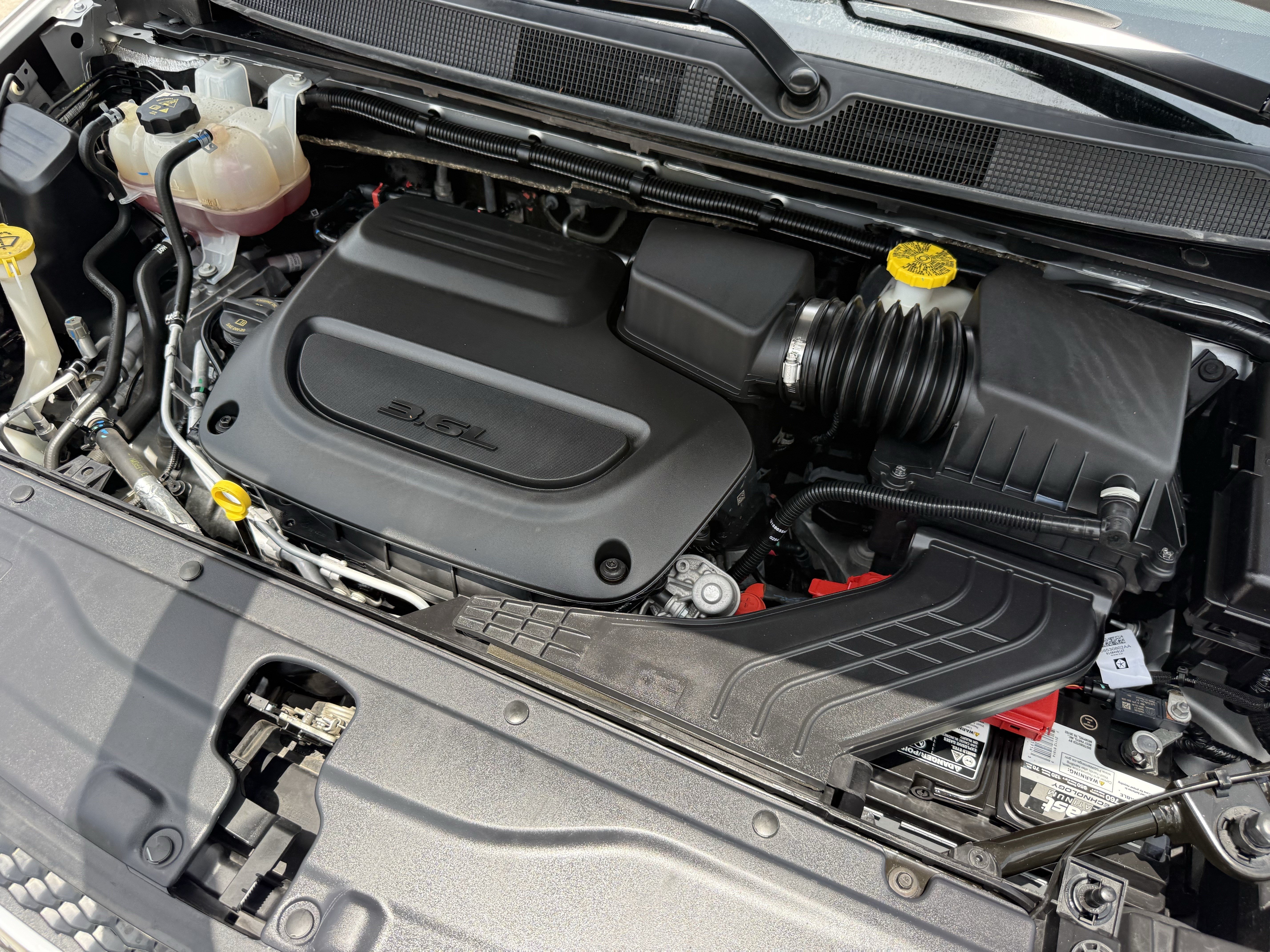 Used 2024 Chrysler Voyager LX FWD image 32