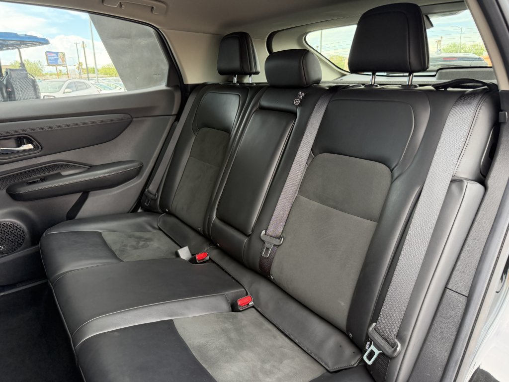 Used 2024 Nissan Ariya FWD image 35