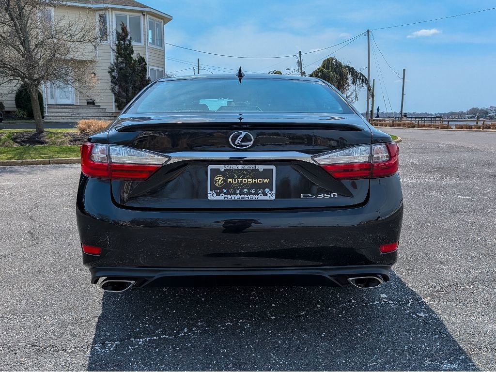 Used 2017 Lexus ES 350 w/ Luxury Package image 5