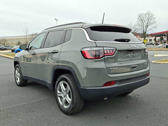 Used 2023 Jeep Compass Latitude image 4