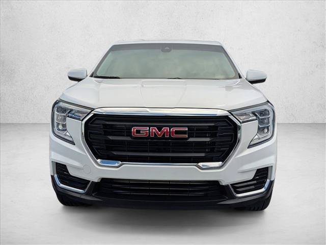 Used 2023 GMC Terrain SLE FWD image 2