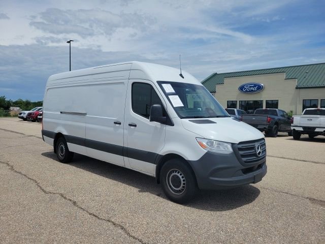 Used 2025 Mercedes-Benz Sprinter 2500 image 15