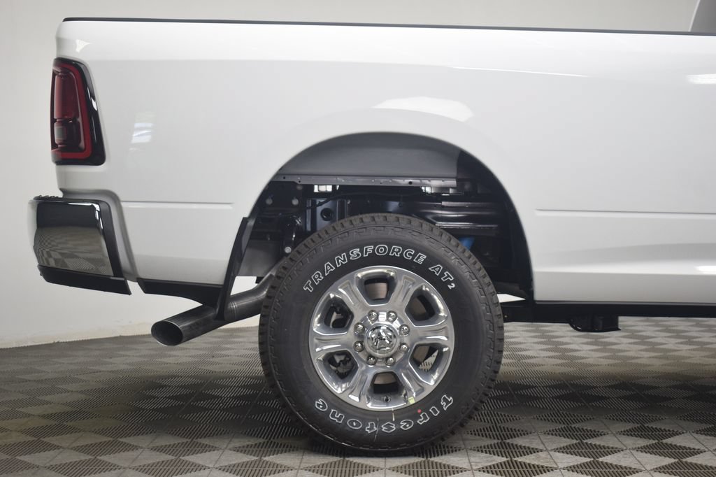 New 2026 RAM 2500 Big Horn AWD/4WD image 8