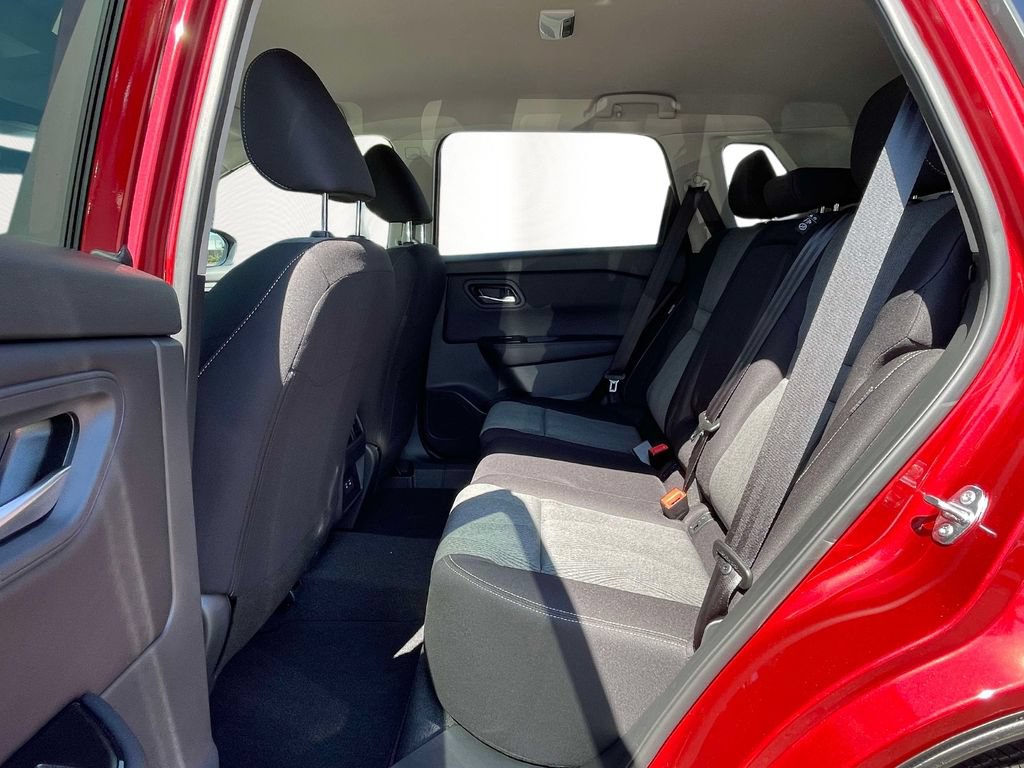 New 2026 Nissan Rogue SV FWD image 11