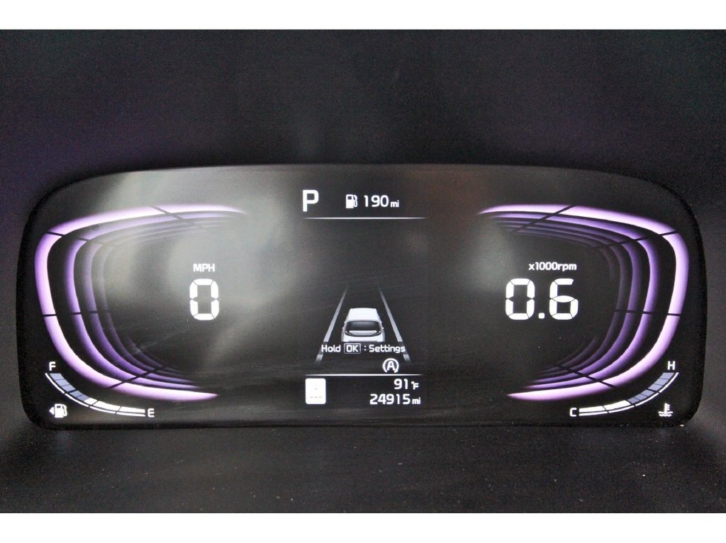 Used 2025 Kia Soul LX w/ LX Technology Package FWD image 16